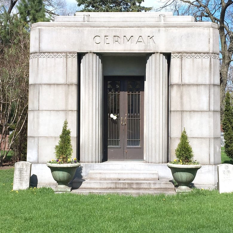 A photo of Anton Cermak's grave site