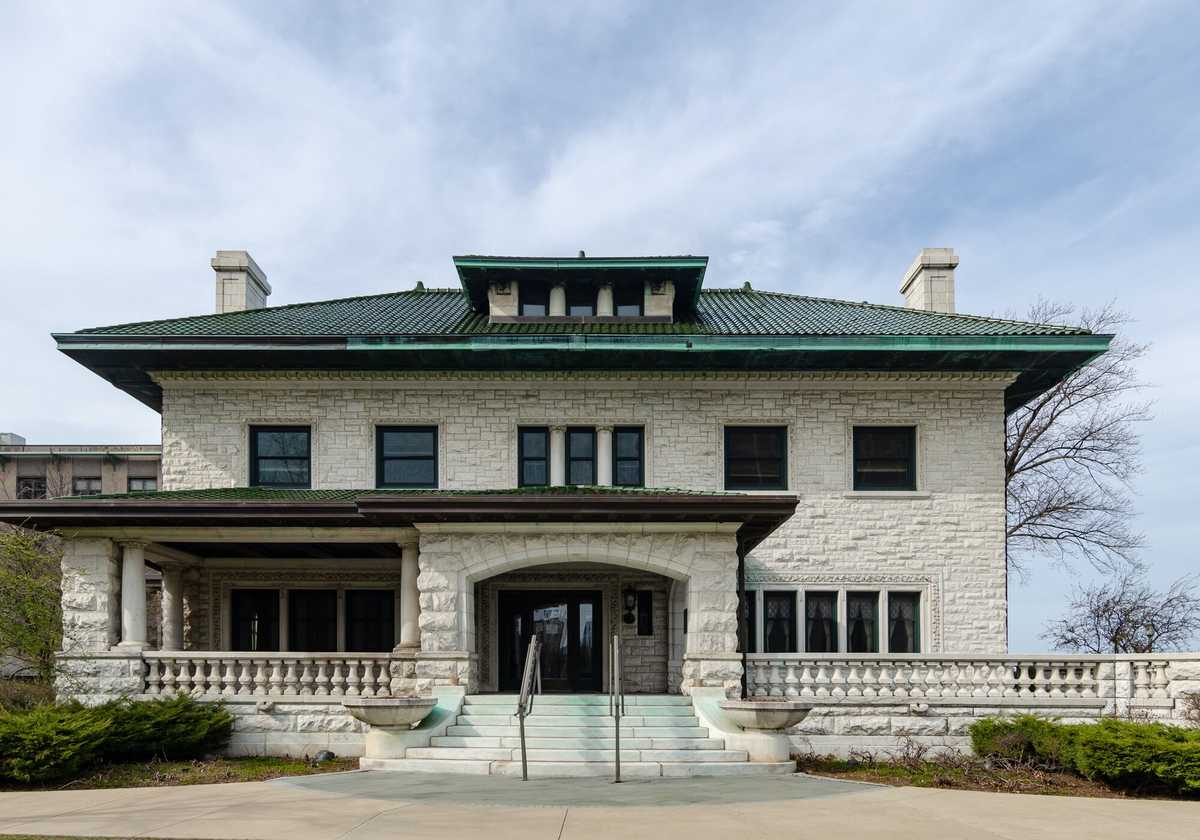 No image description available.