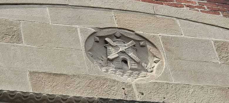 No image description available.