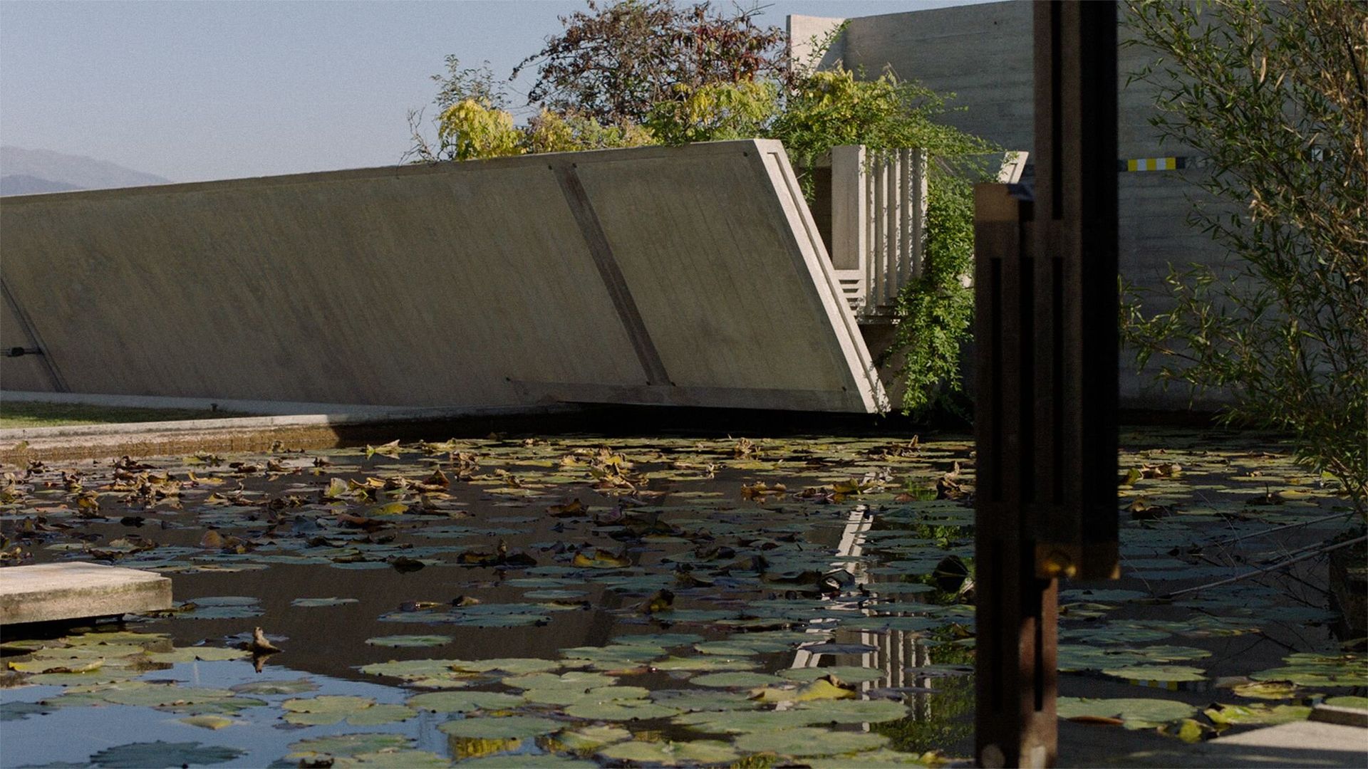 No image description available.