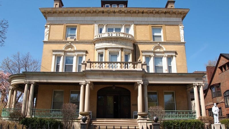 No image description available.