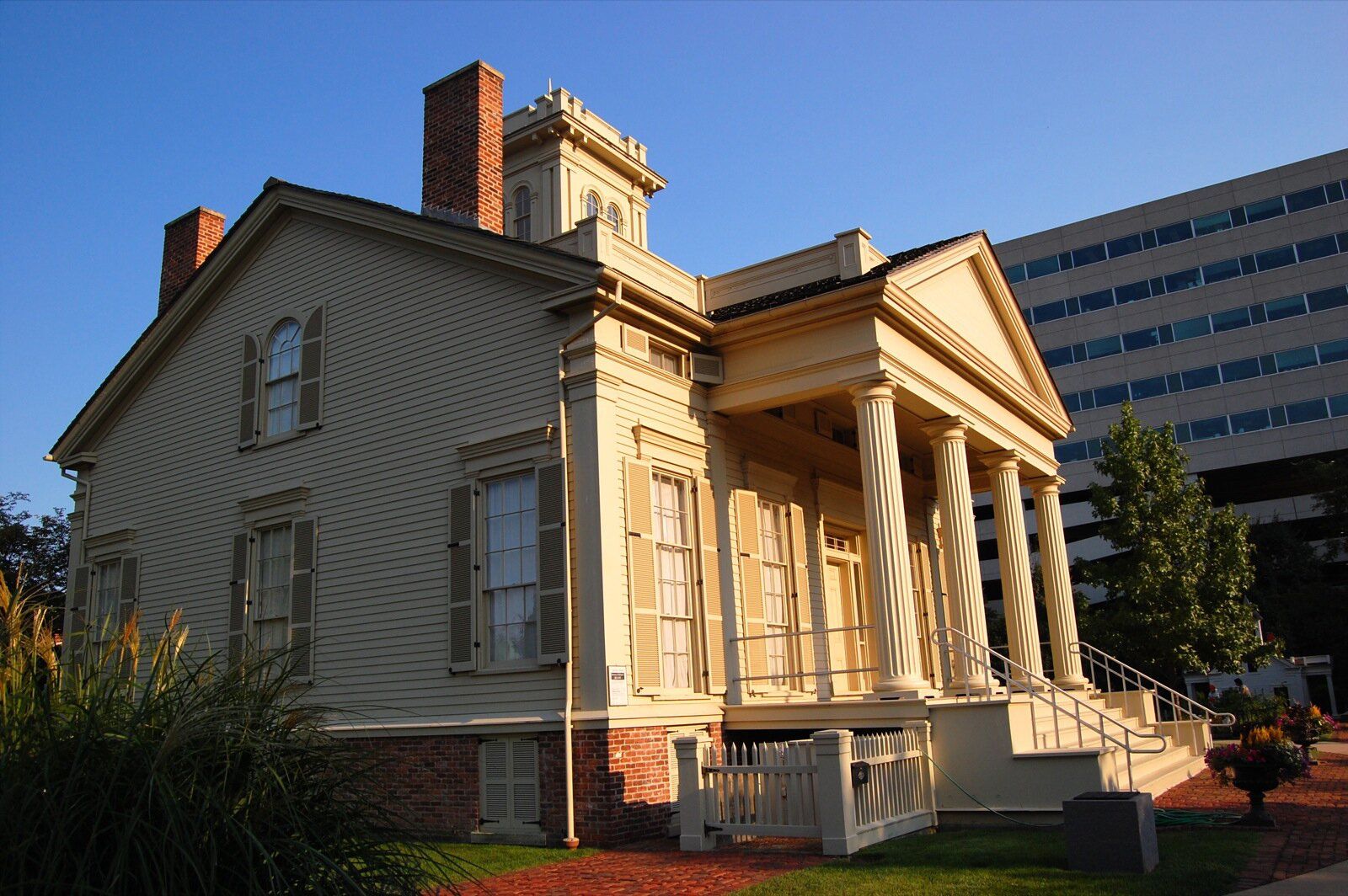 No image description available.